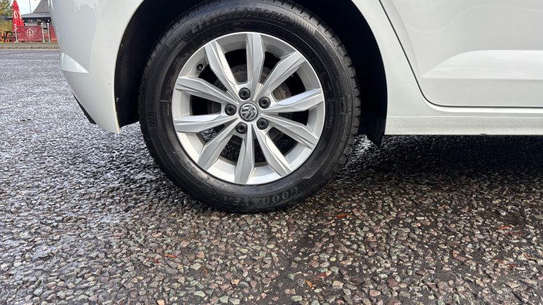 Volkswagen Polo 1.0 SE 5dr Petrol Hatchback